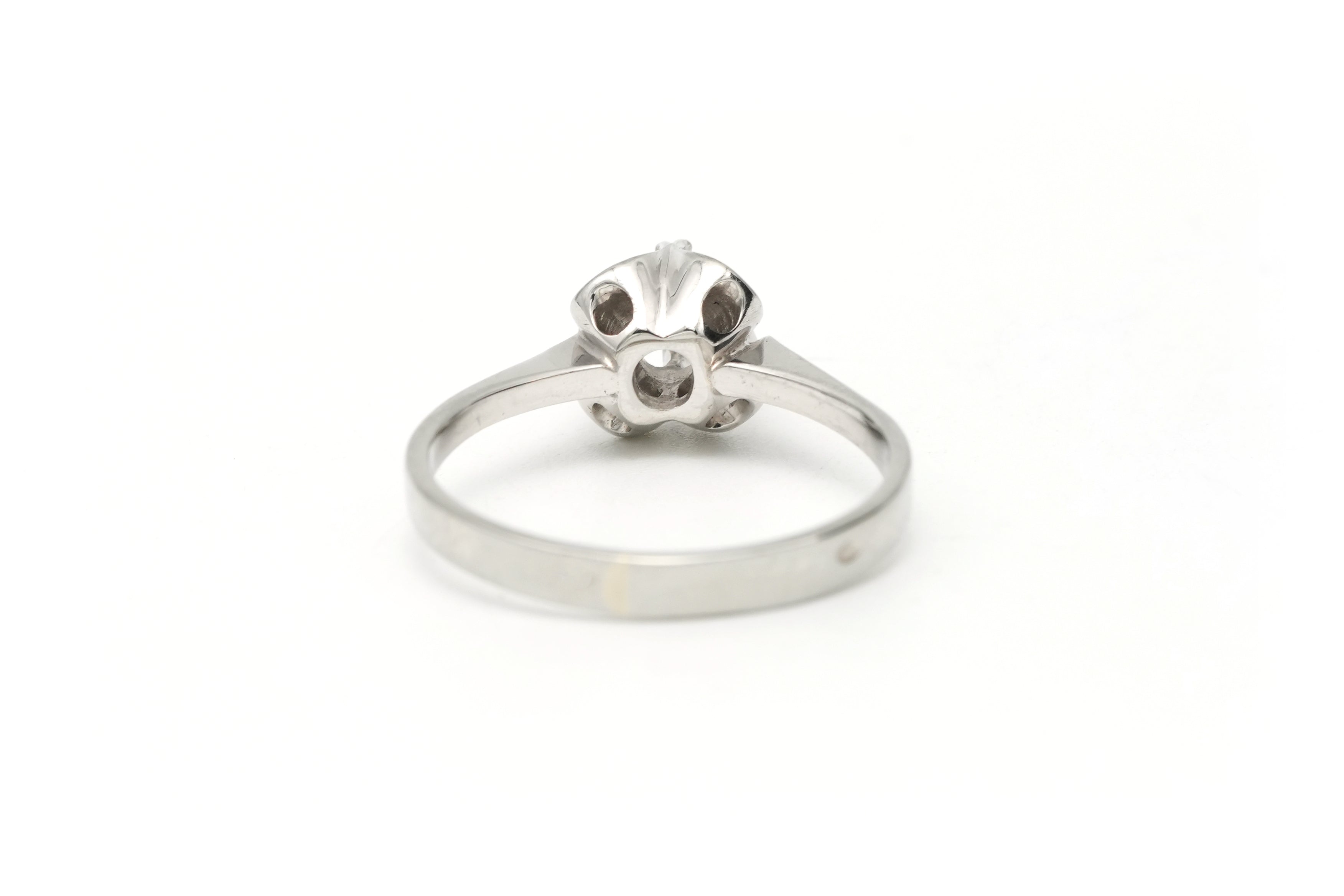 Bague Solitaire en or blanc et diamant