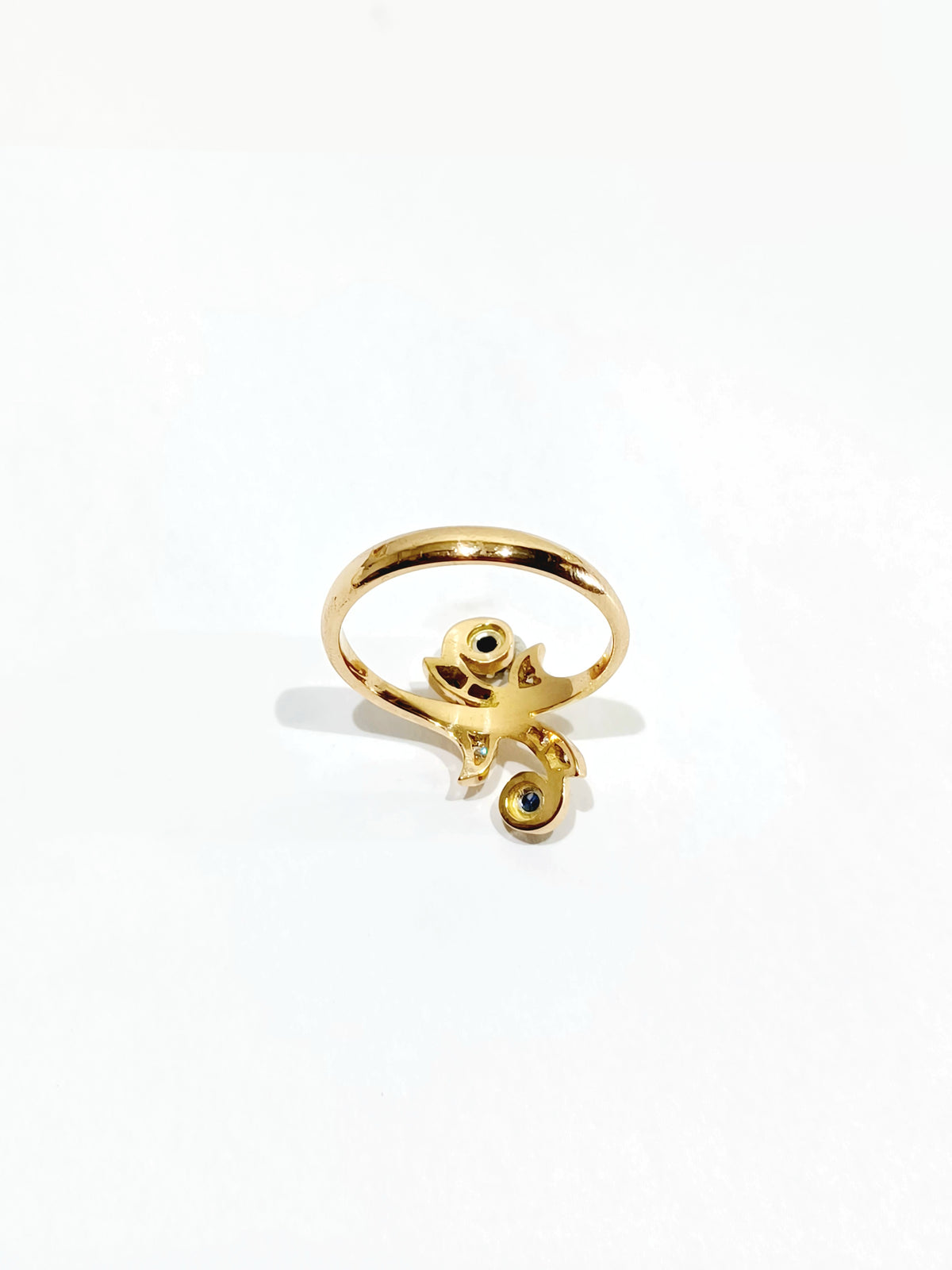 Ring You and Me in yellow gold, sapphire, and diamonds