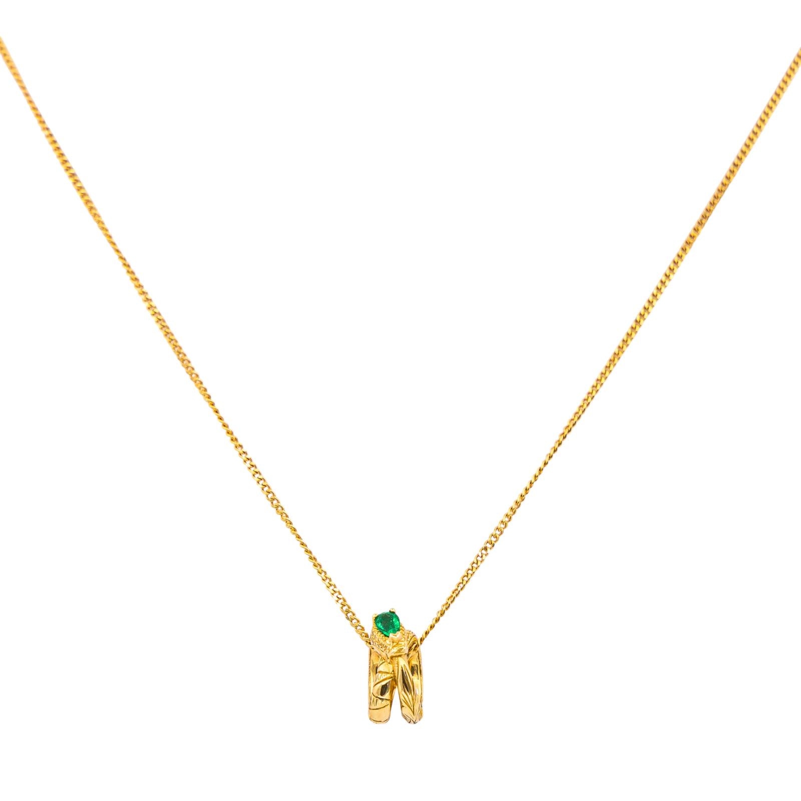 Gucci Collier Pendentif Ouroboros Or jaune Emeraude