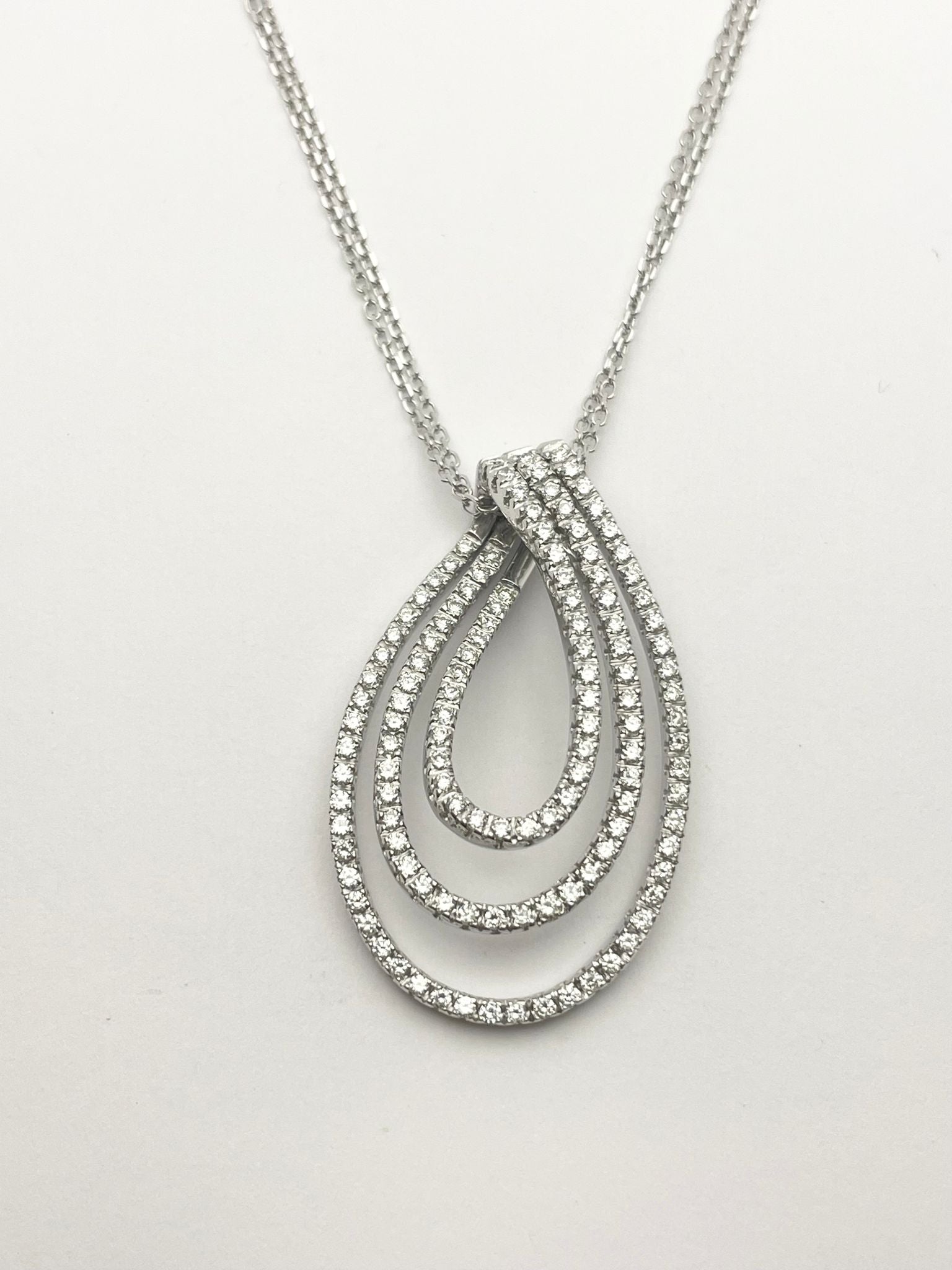 Collier Pendentif RAIMA en or blanc et diamants