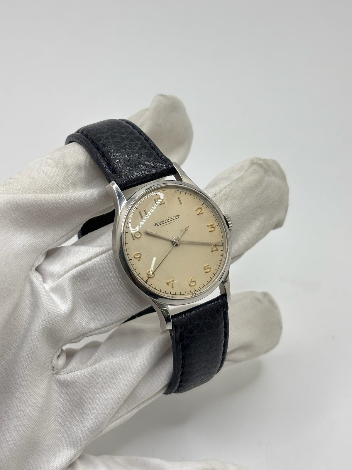 Montre JAEGER-LECOULTRE en acier et cuir