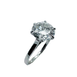 White gold, Platinum and Diamond Solitaire Ring