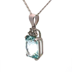 Pendentif en or blanc, aigue-marine et diamants