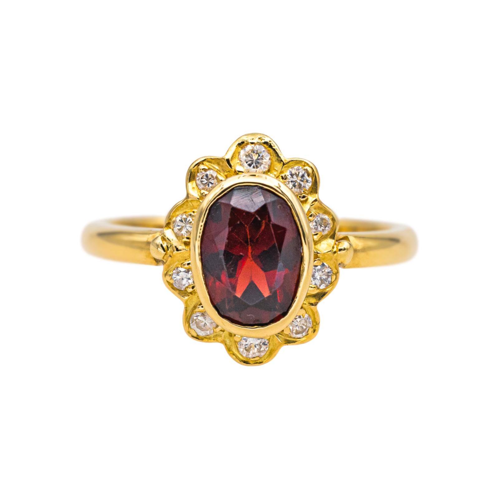 Bague  Pompadour Or jaune  Grenat 