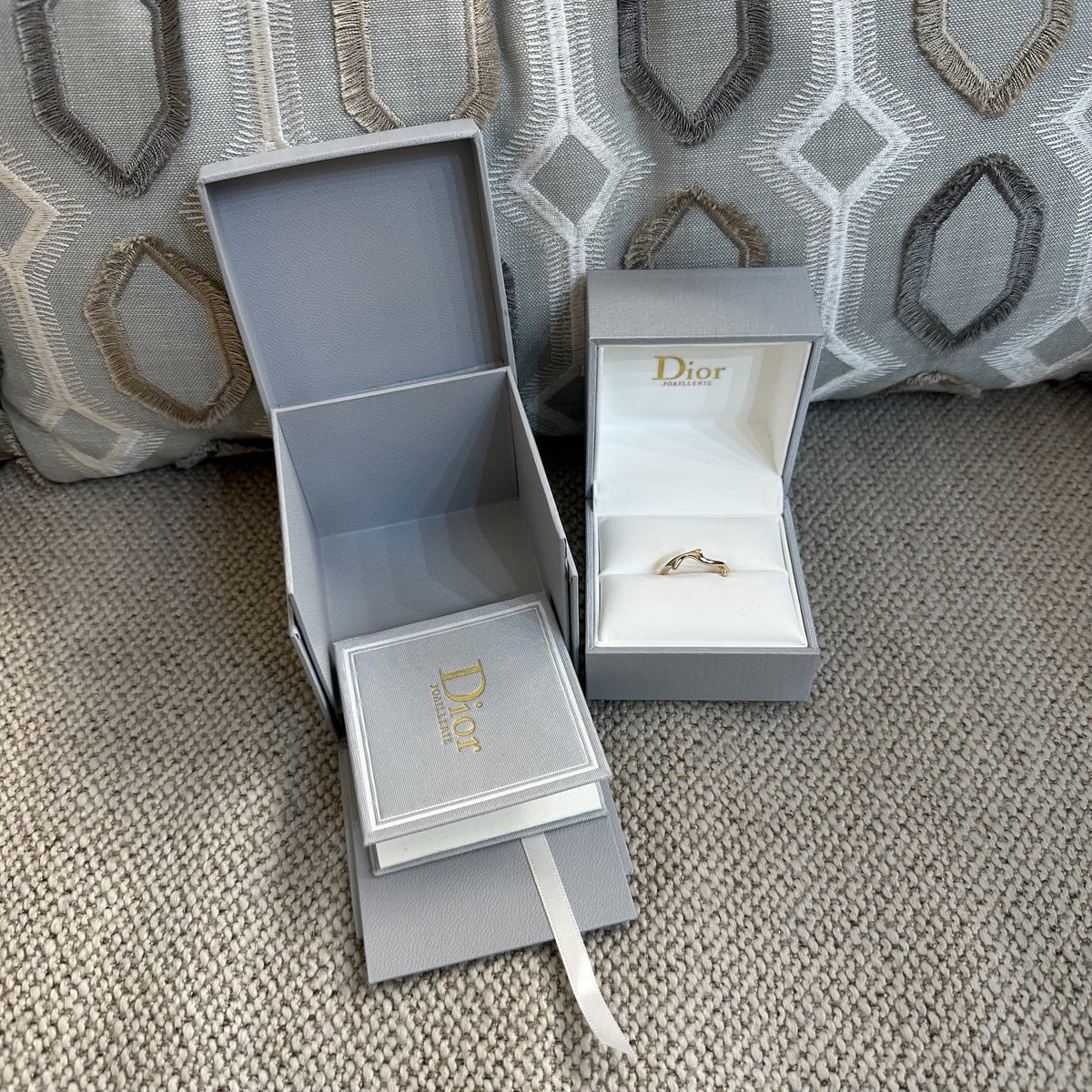 DIOR "Bois de Rose" Ring in Rose gold
