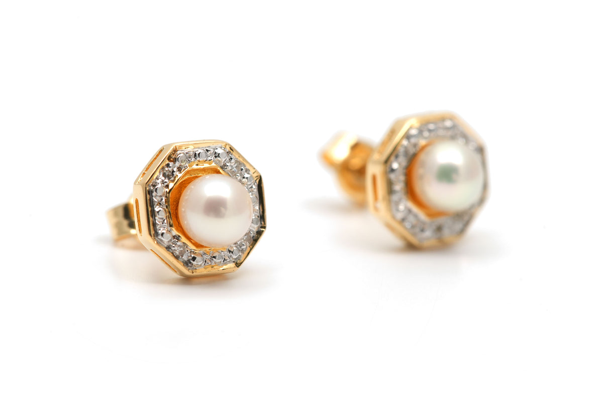 Yellow Gold Earrings with Pearls and Diamonds