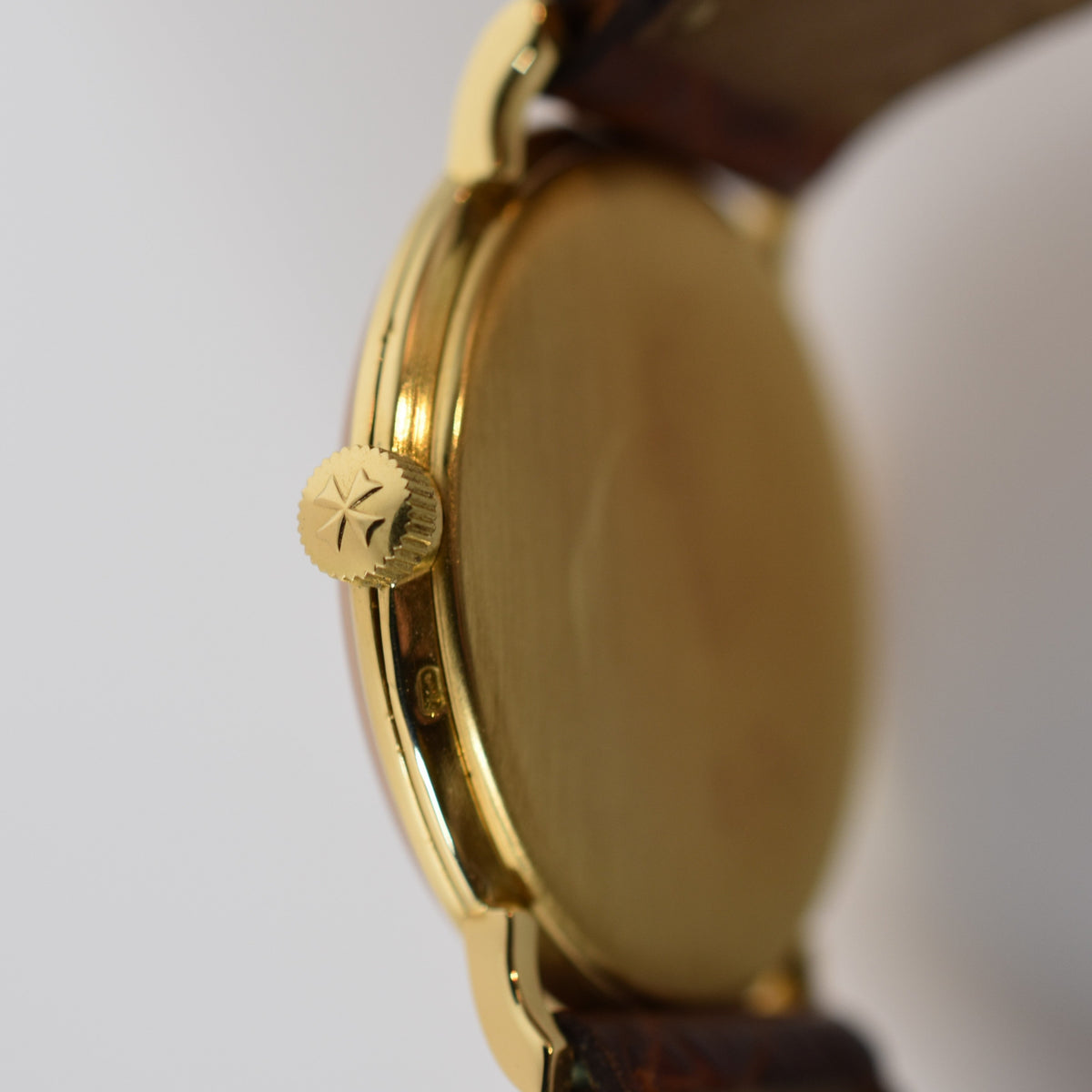 Vacheron Constantin Extra-Plate H/F Or 18 carats, équipée du mythique calibre 1003