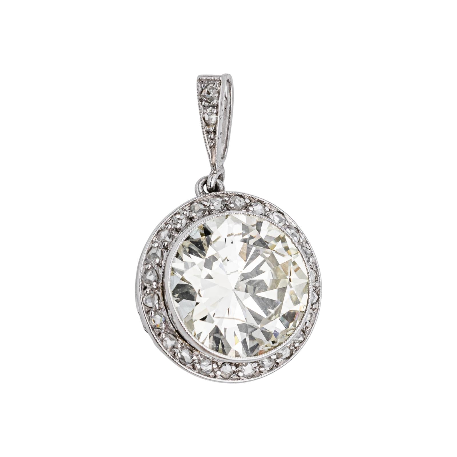 Solitaire Platinum Pendant diamond