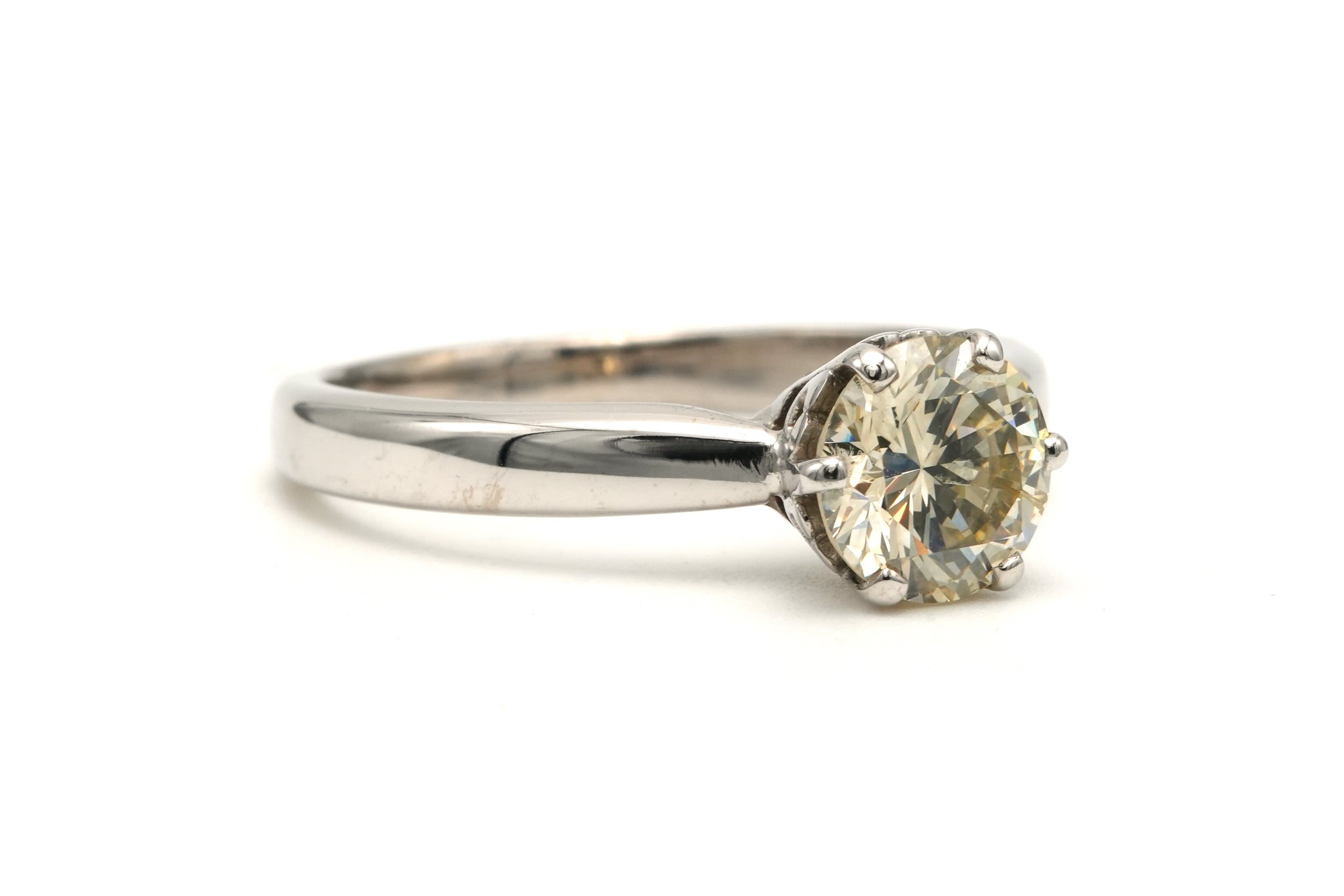 White Gold Solitaire Ring with Diamonds