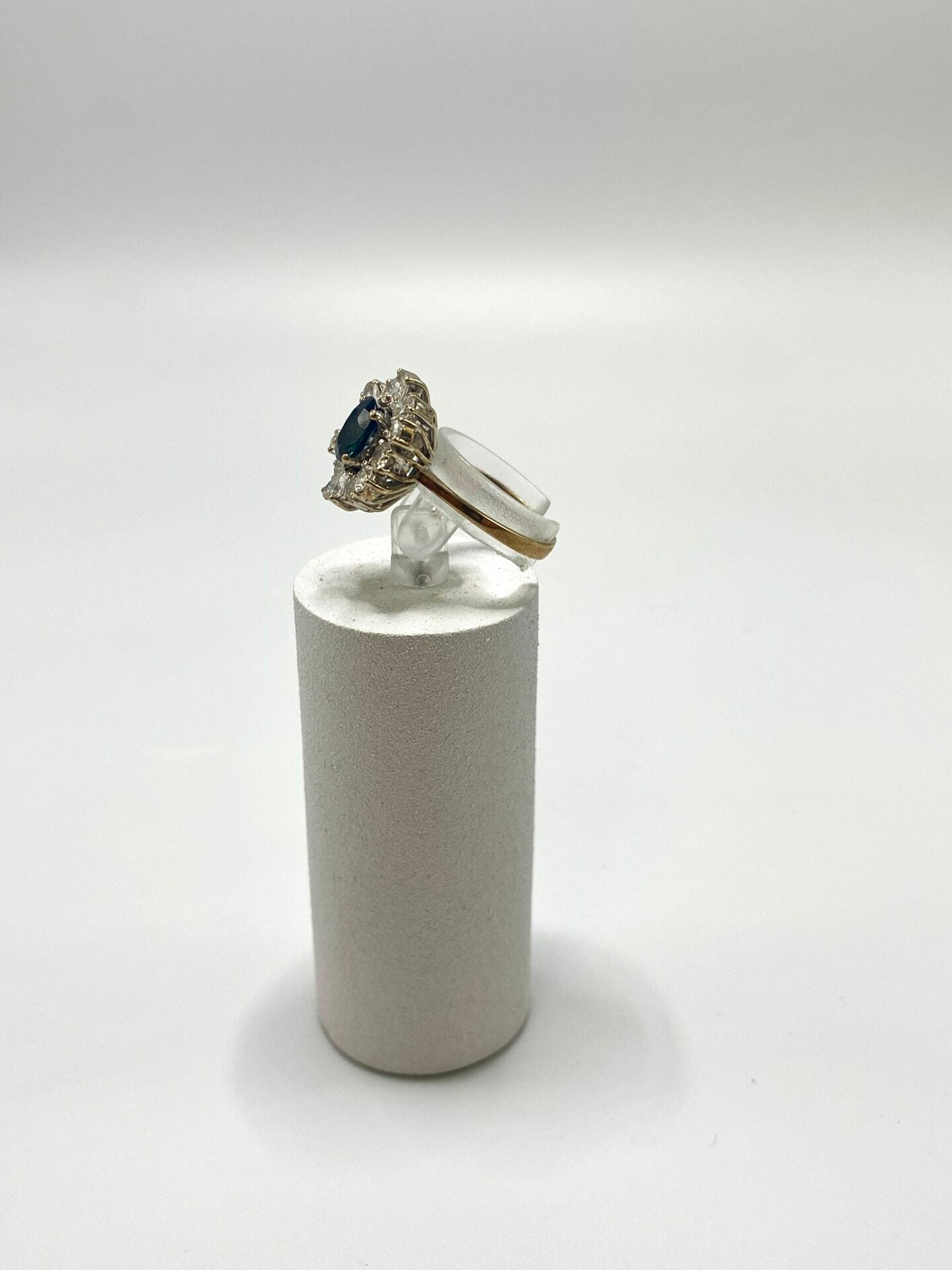 Marquise Ring in Yellow Gold, Sapphire, and Diamonds