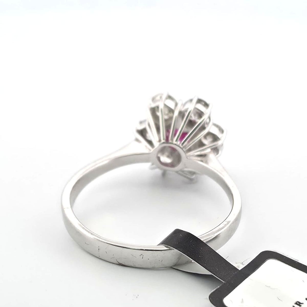 Marguerite Ring in Yellow Gold, Rubies, and Diamonds