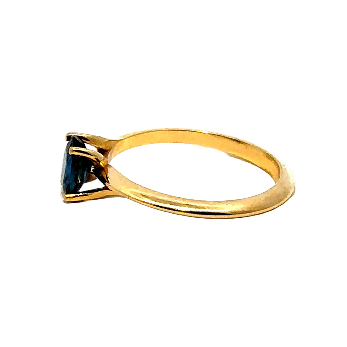 Yellow Gold Solitaire Ring with Sapphire
