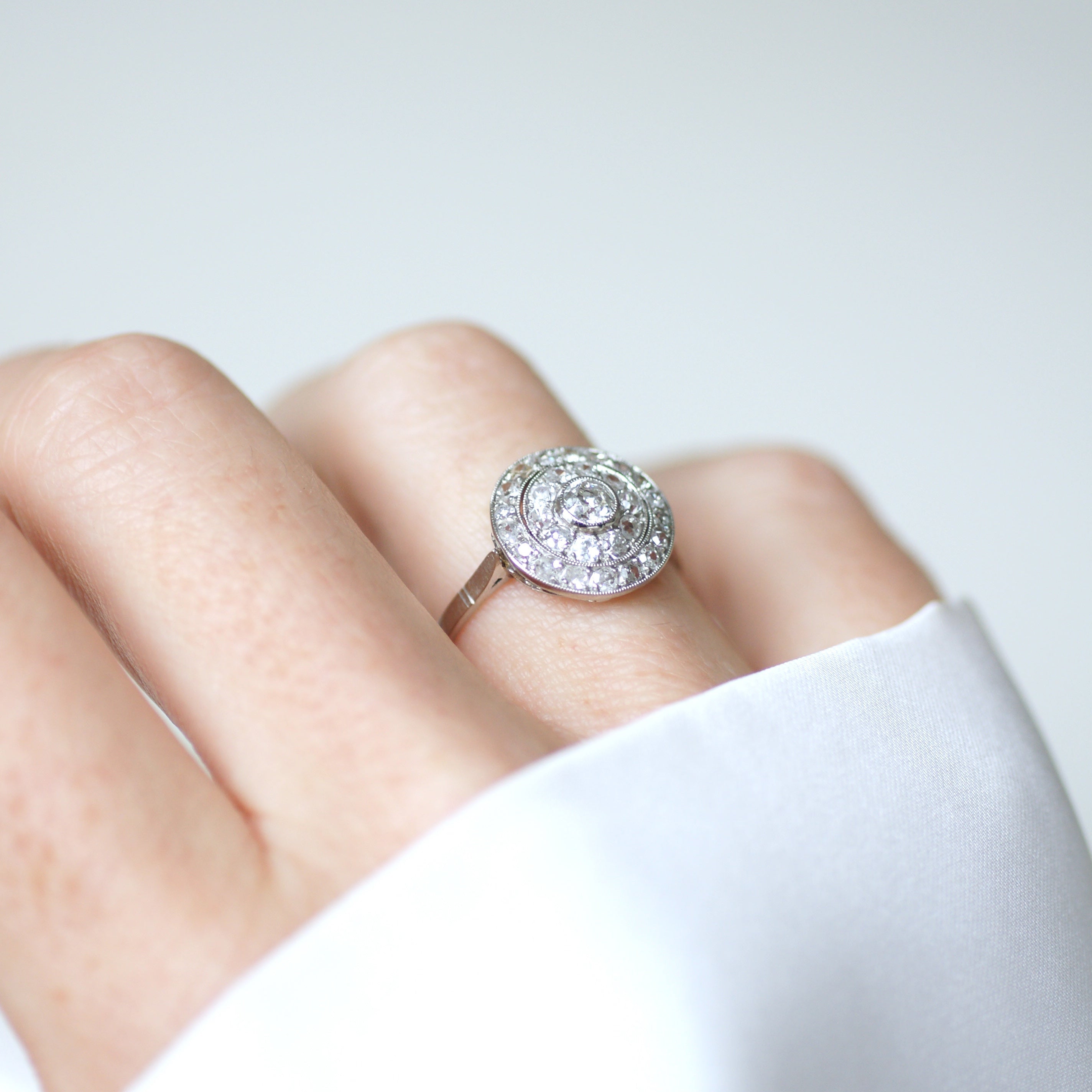 Ring Target in paltinium and diamonds