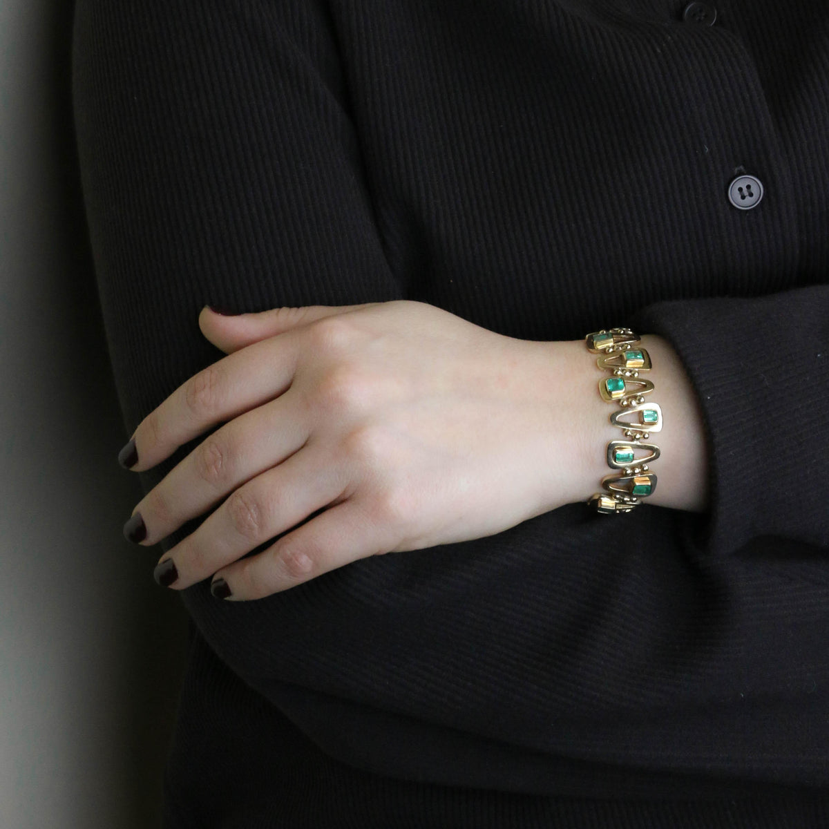 Yellow Gold Link Bracelet with Emeralds