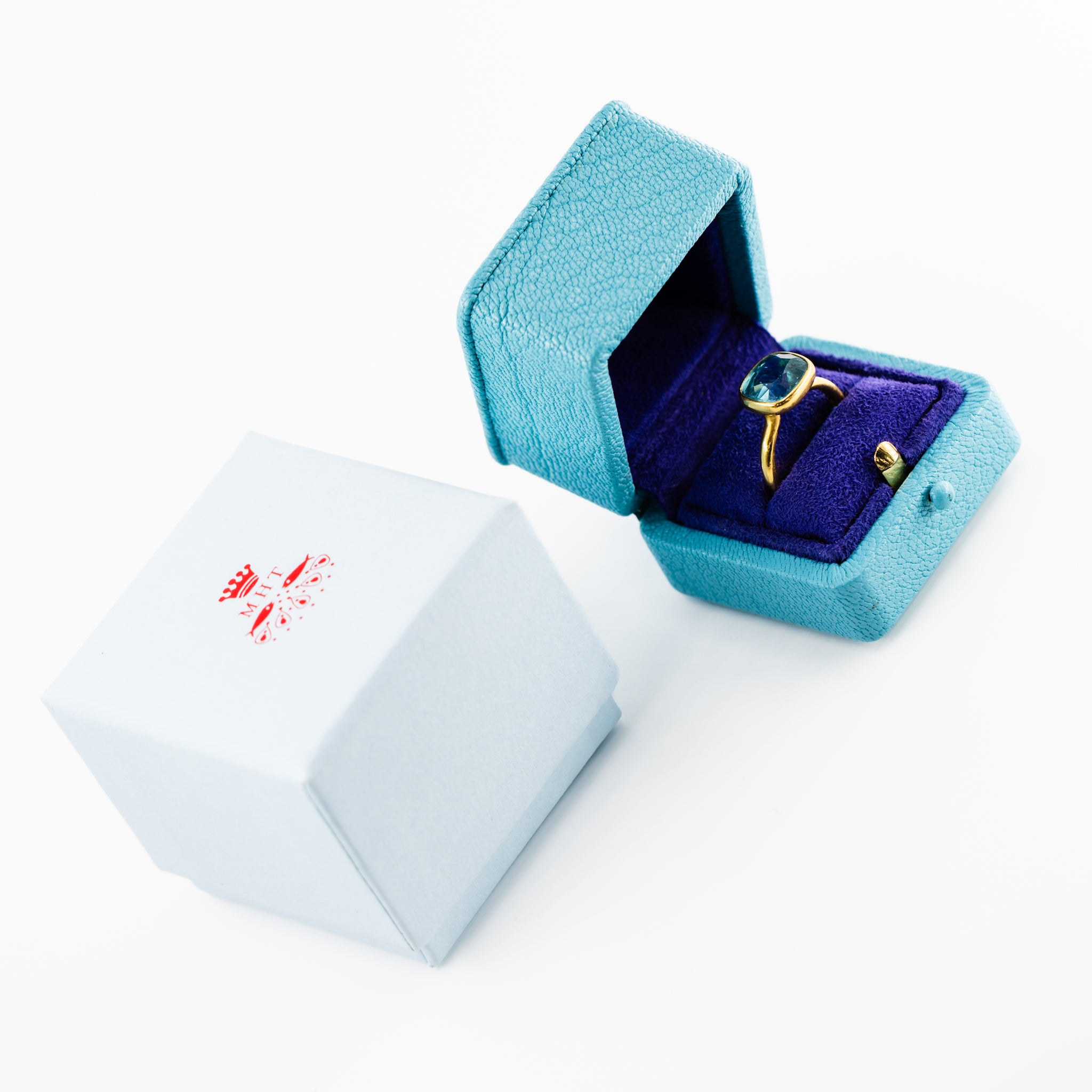 MARIE-HÉLÈNE DE TAILLAC Solitaire Ring in yellow gold and Tourmaline