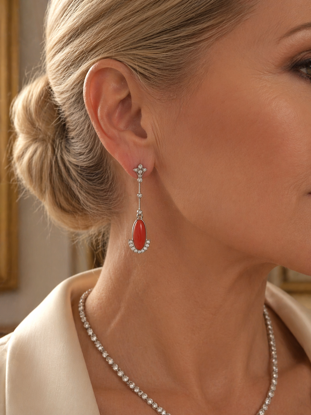 Boucles d'oreilles Pendantes en platine, corail et diamants