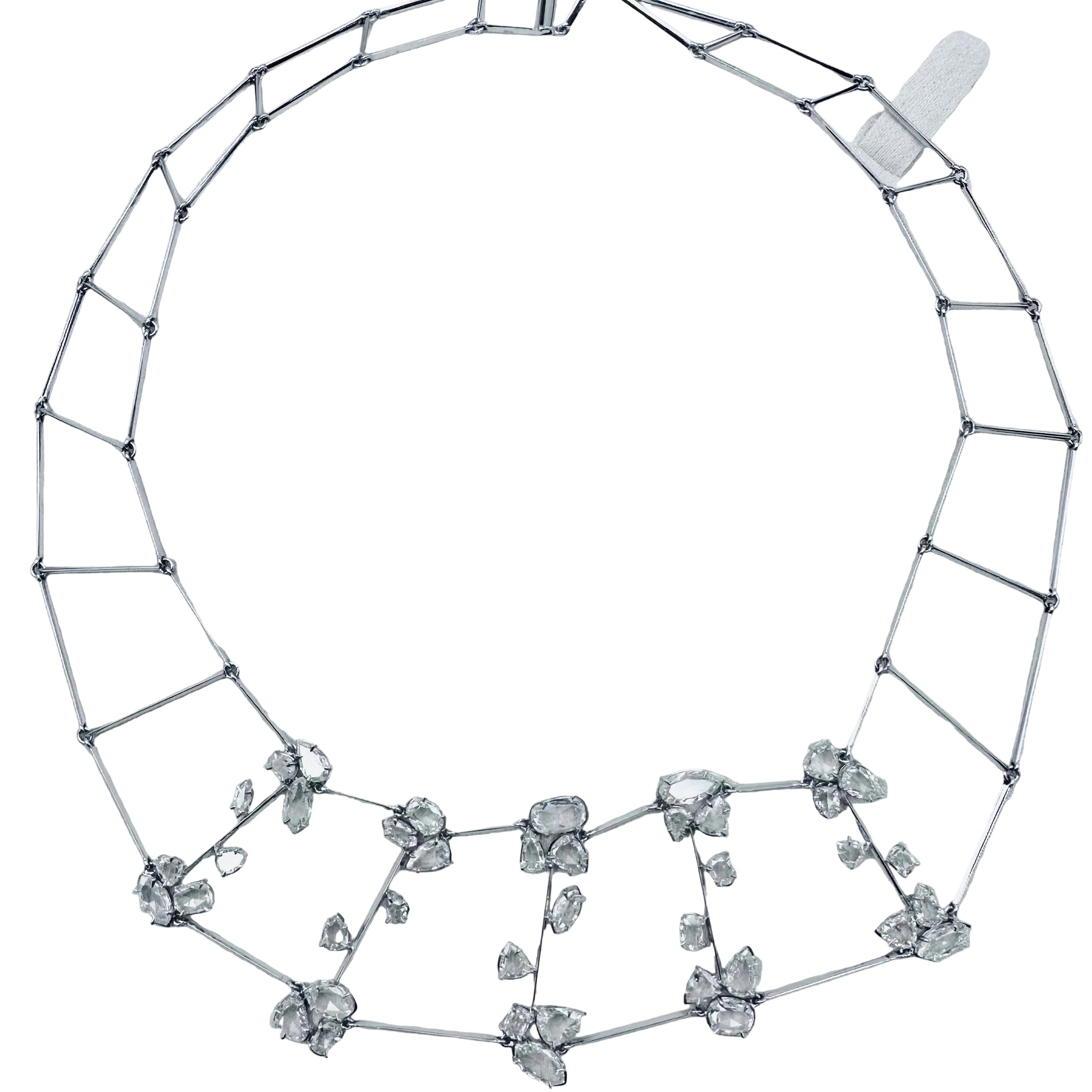 Necklace in white gold and rose-cut diamonds
