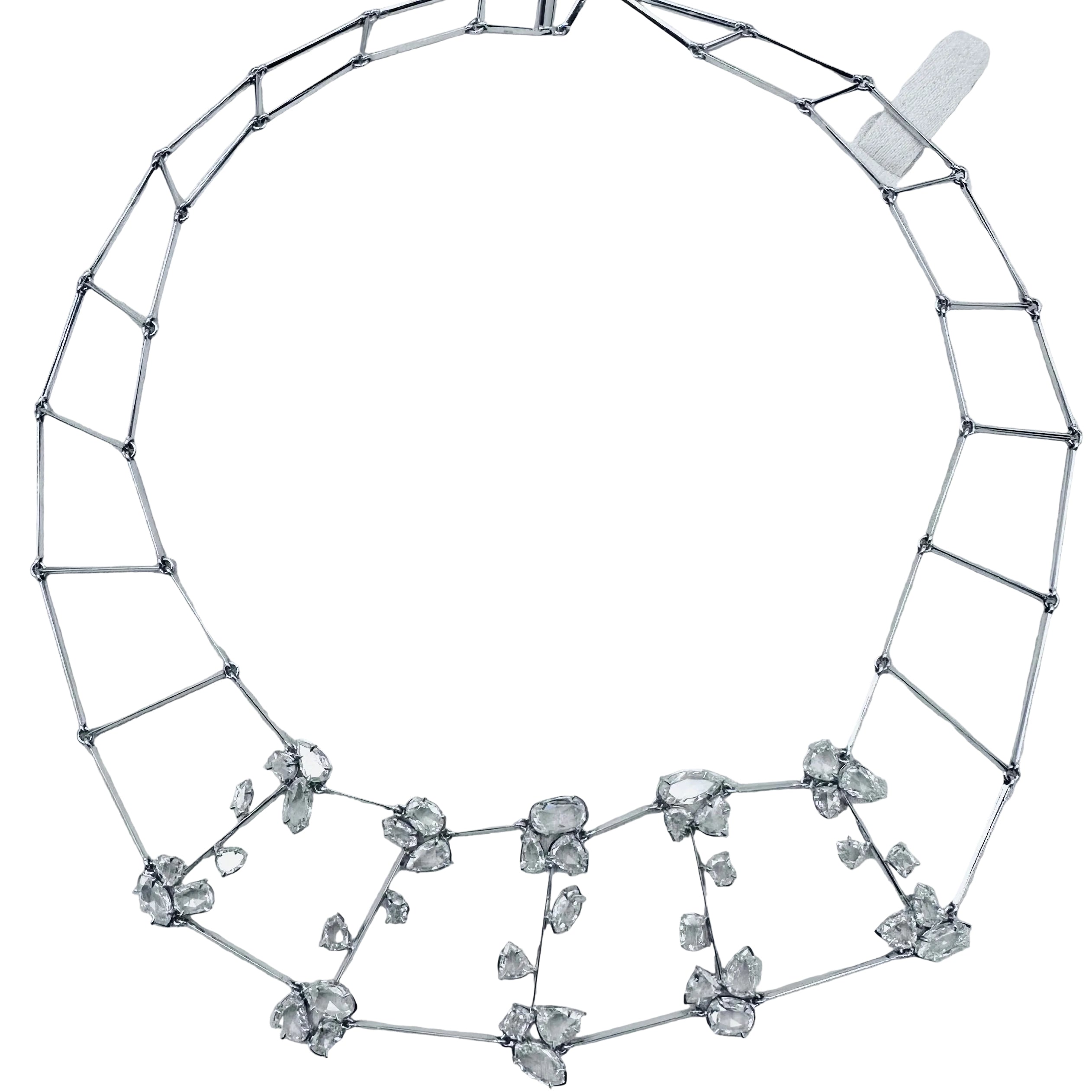 Necklace in white gold and rose-cut diamonds