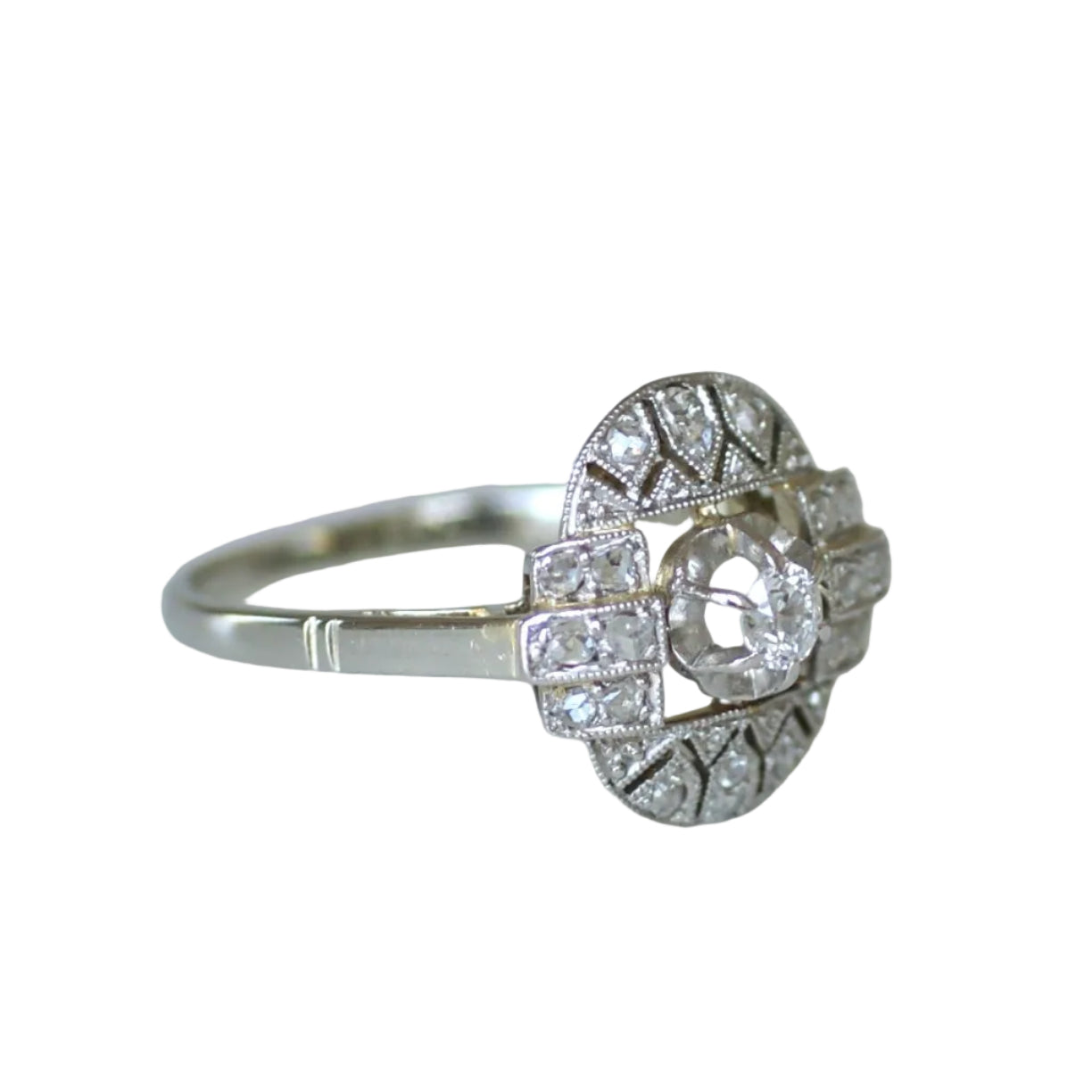 Bague Entourage en or blanc, platine et diamants