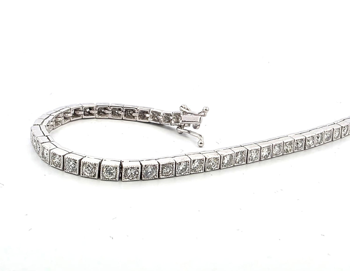 "Ligne" Bracelet in Platinum and Diamonds
