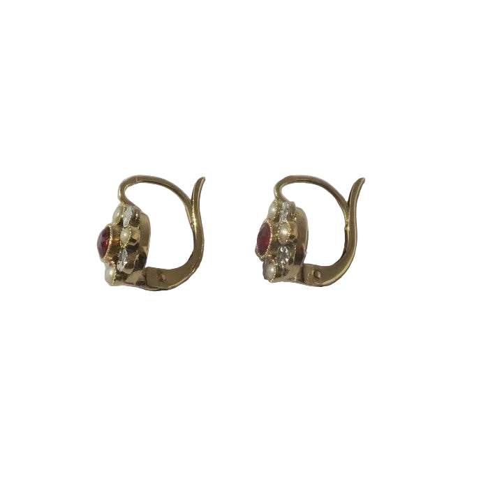 Dormeuses earrings in yellow gold, bank gold, rubies, and pearls