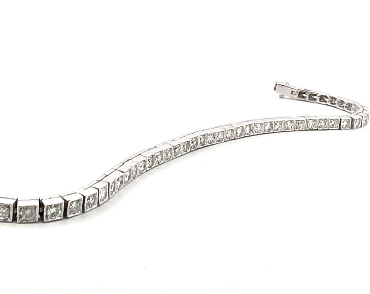 Bracelet Ligne en platine et diamants