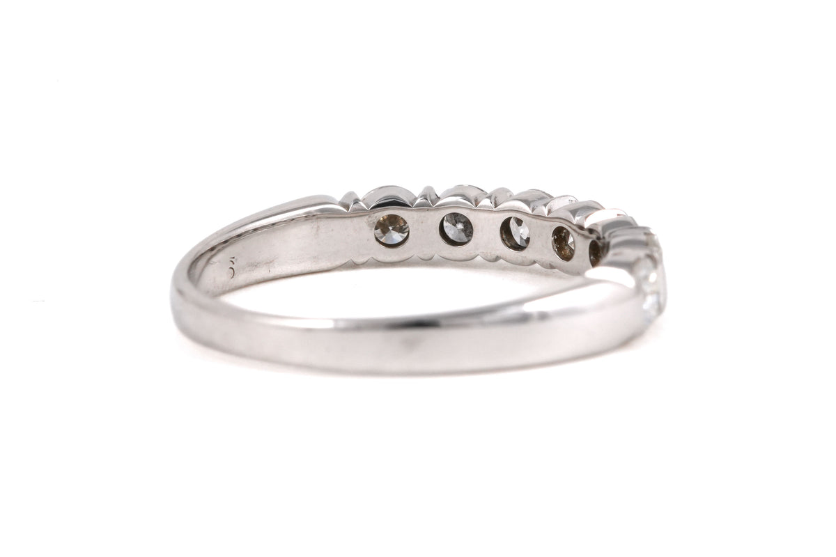 Bague Alliance en or blanc et diamants