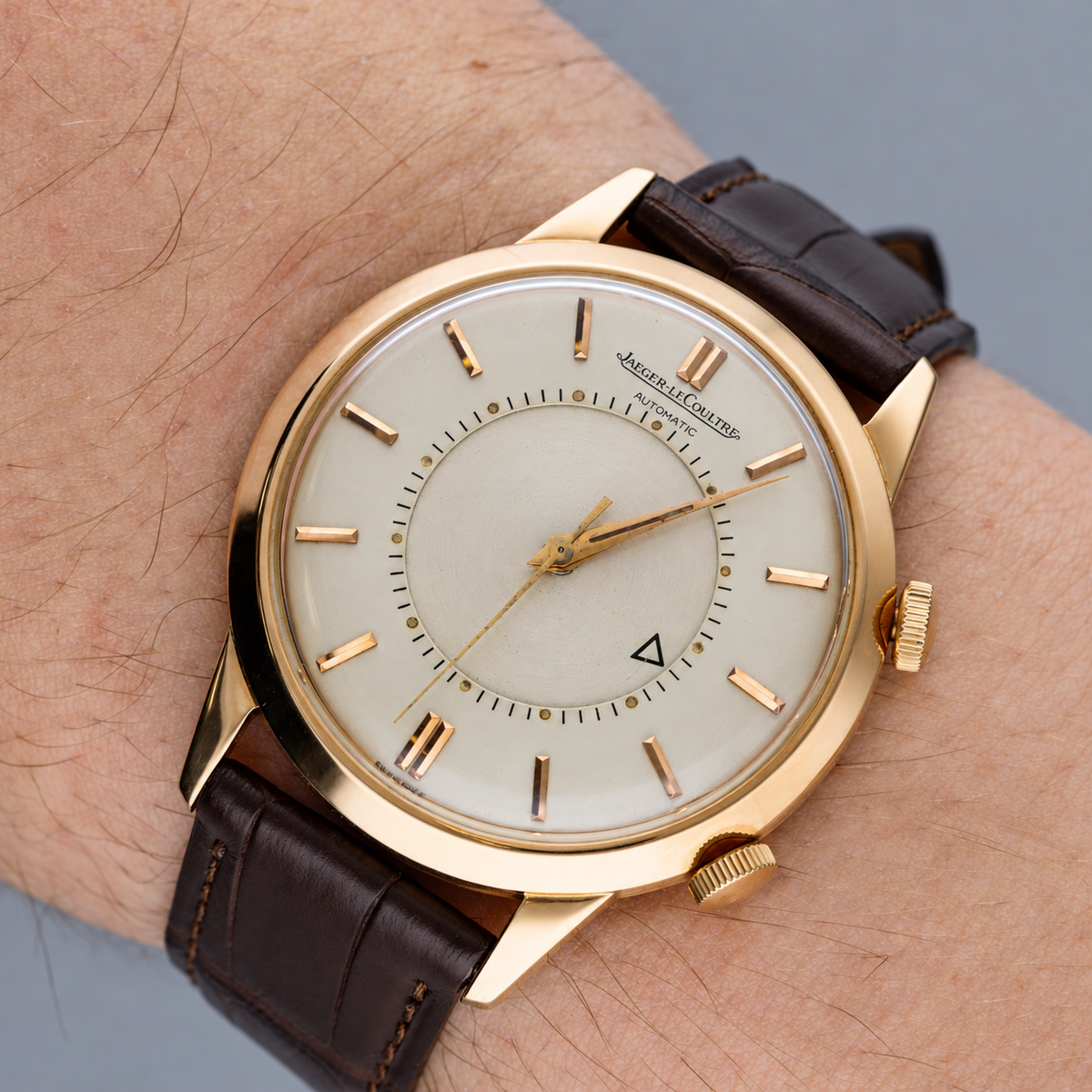 JAEGER-LECOULTRE "Memovox" Watch in Rose gold and Leather