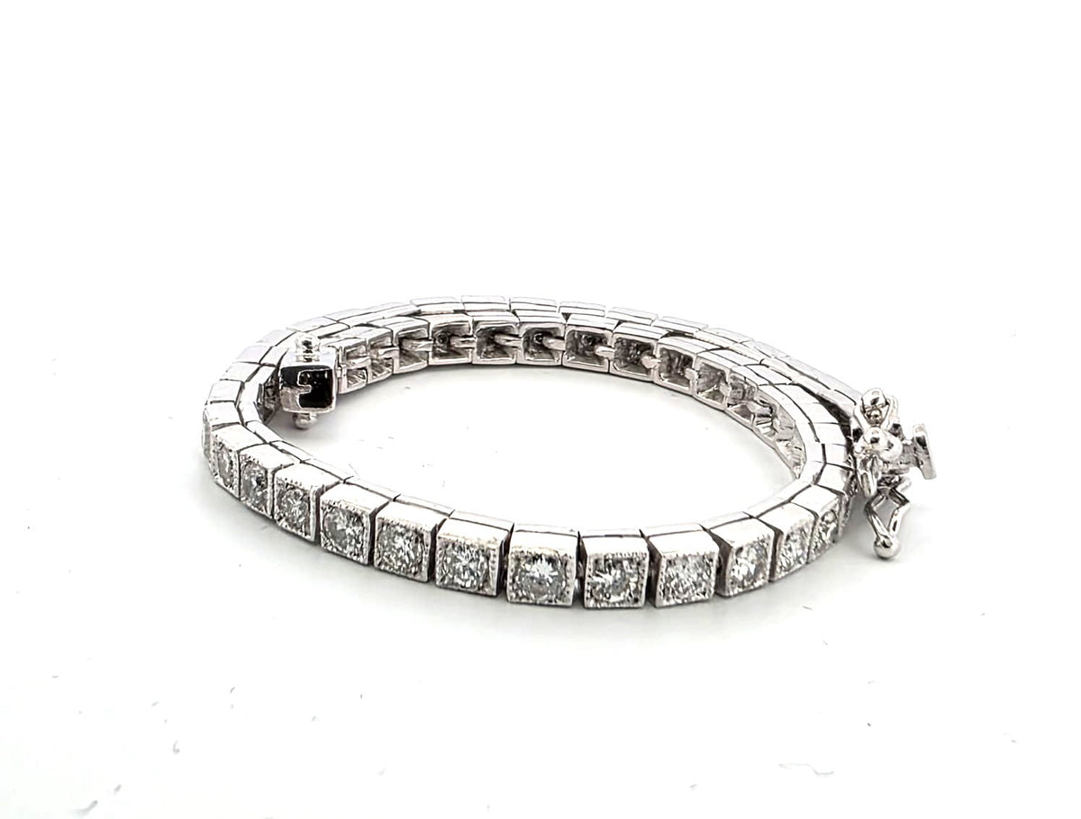 "Ligne" Bracelet in Platinum and Diamonds
