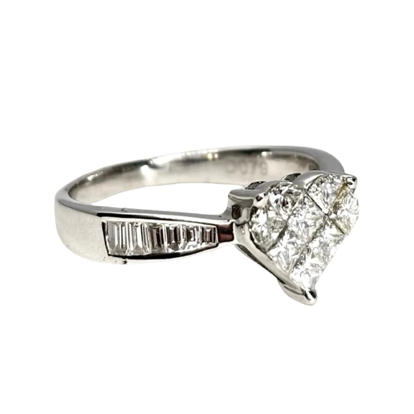 White Gold Solitaire Ring with Diamonds