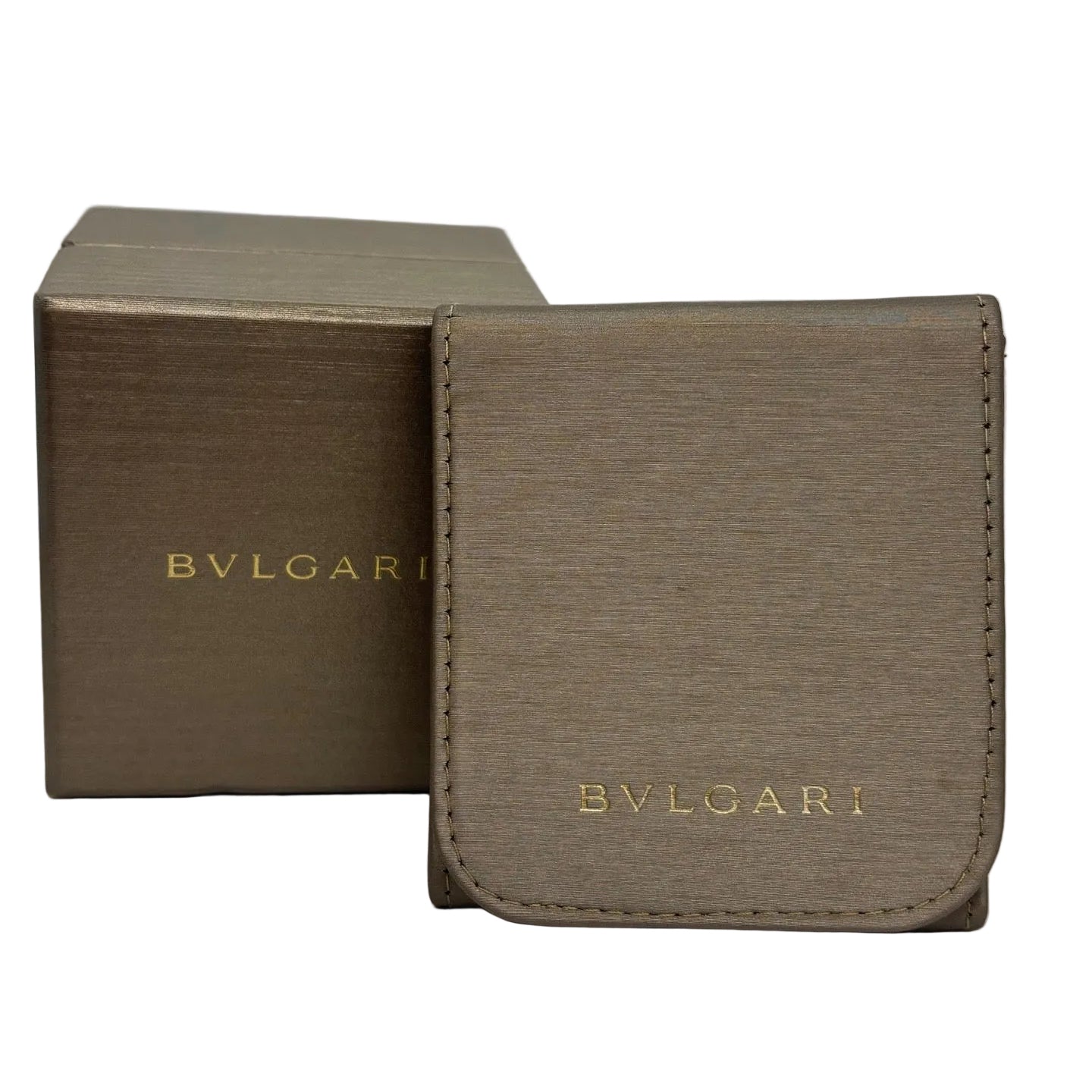 BULGARI "Incontro D'Amore" Solitaire Ring in platinum and diamonds