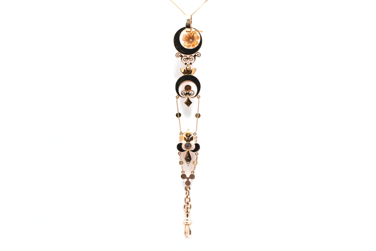 Yellow gold pendant with pearls and sapphires