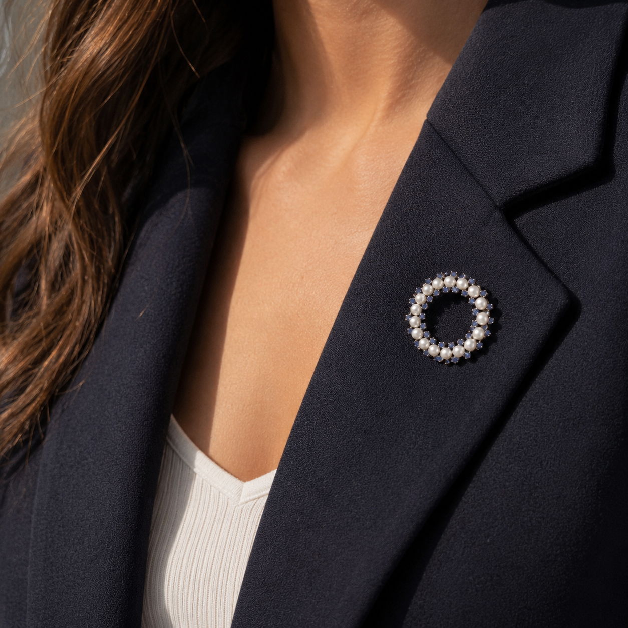 White Gold Brooch with Pearls and Sapphires