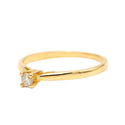 Yellow Gold Solitaire Ring with Diamond