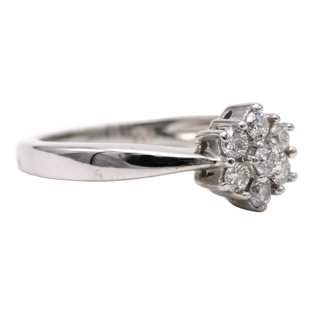 Marguerite Ring in White Gold and Diamonds