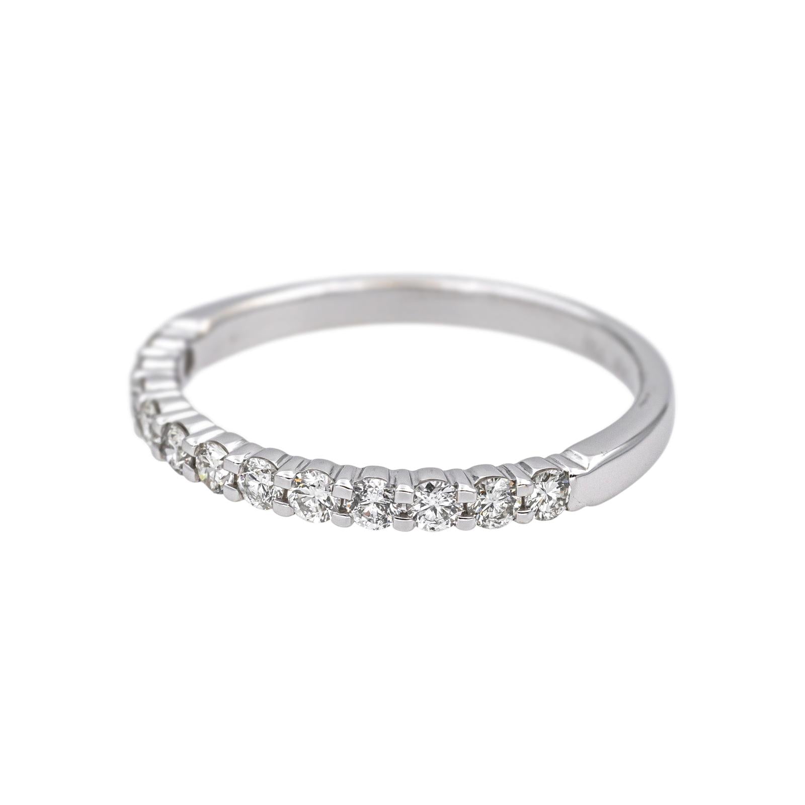 Bague Alliance en or blanc et diamants