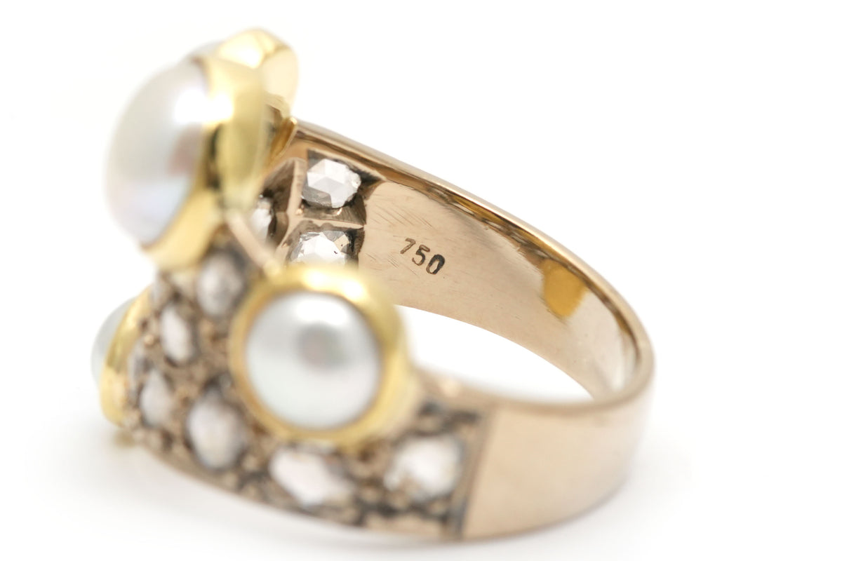 Yellow Gold Cocktail Ring with Pearls and Diamonds