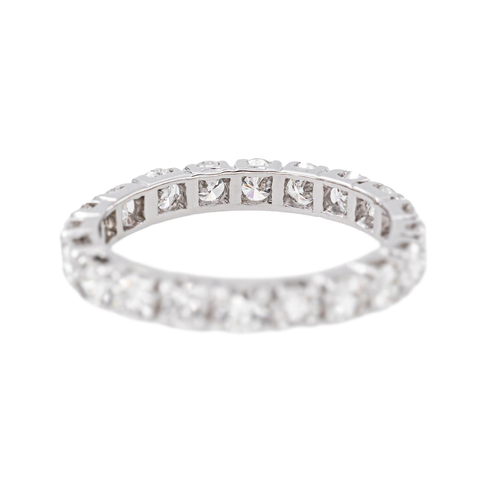 Full-Circle Wedding Band  White gold Diamond