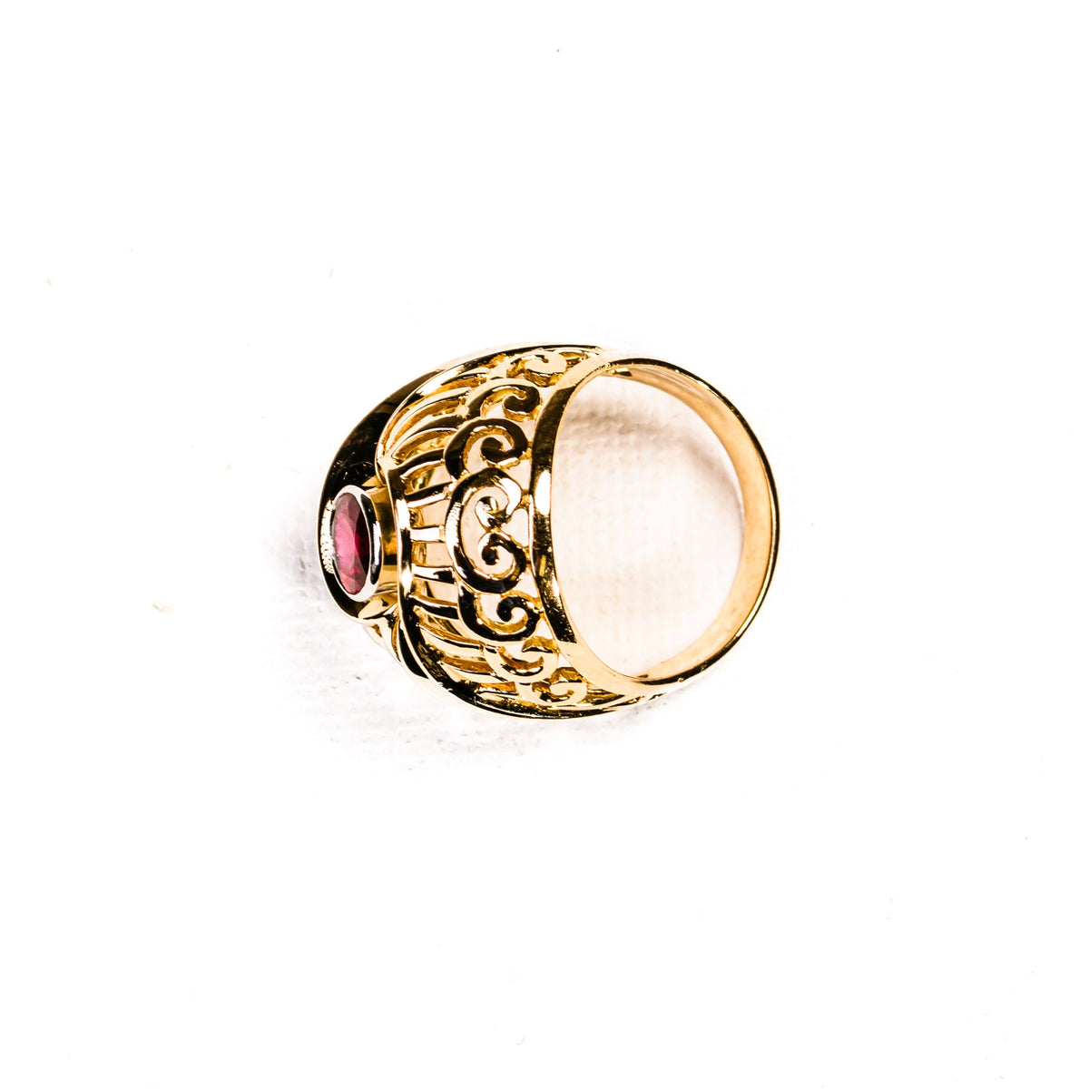 Dôme Ring in Rose Gold, Platinum, and Rubies