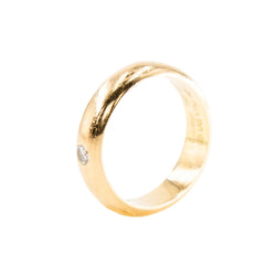 Yellow Gold Solitaire Ring with Diamond