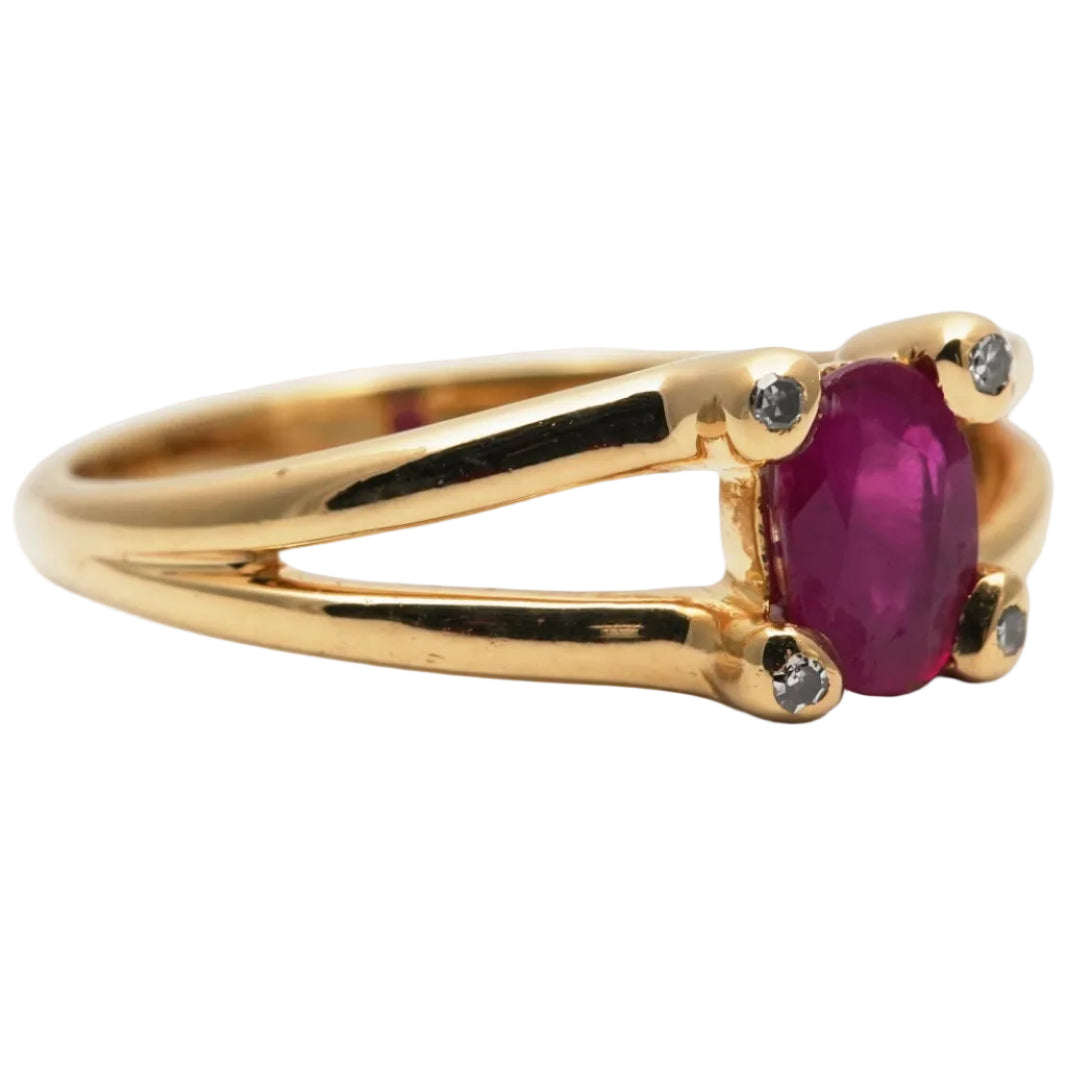Yellow Gold Solitaire Ring with Rubies and Diamonds