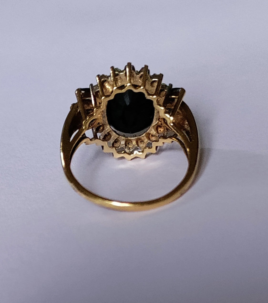 Ring Marguerite in yellow gold, sapphires and diamonds