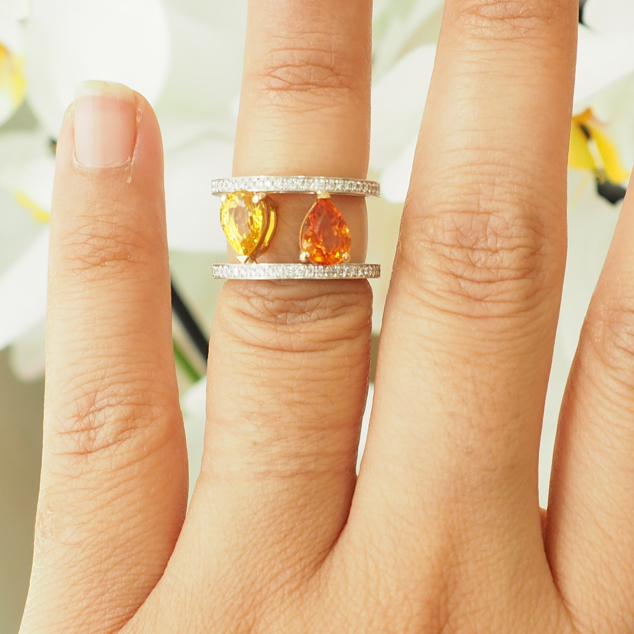 Toi & Moi Ring in White gold, Sapphires and Diamonds