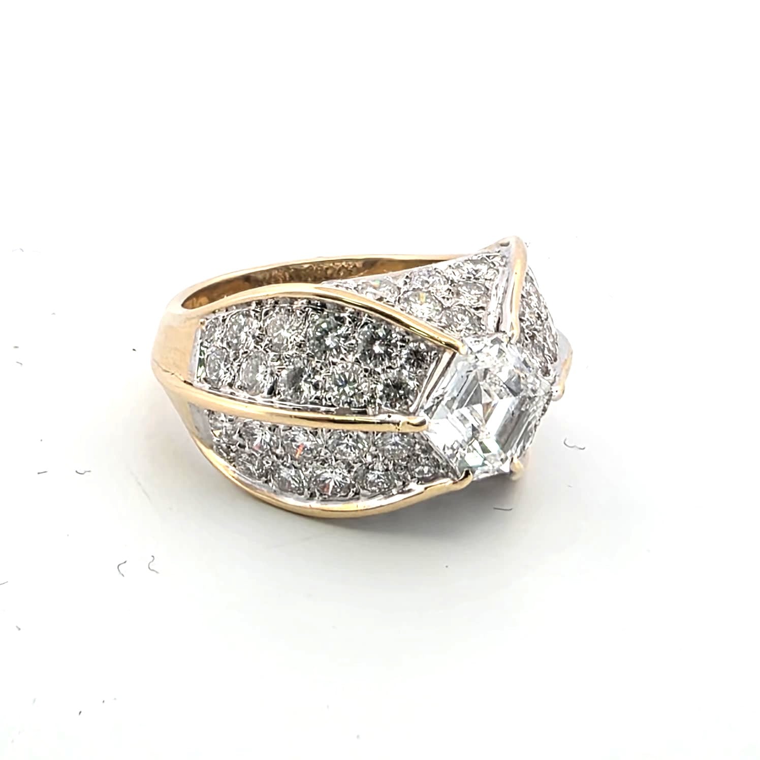 Yellow gold and Diamond Tank Ring