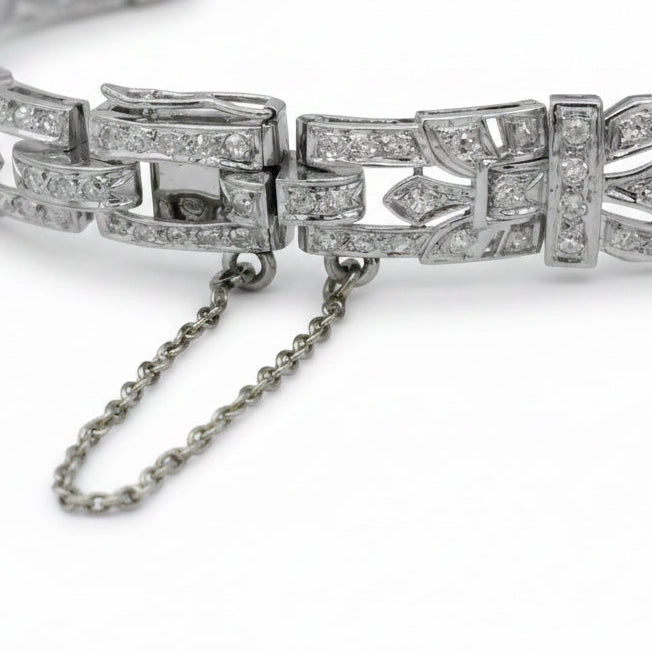Art Deco ladies' watch in Platinum and Diamonds