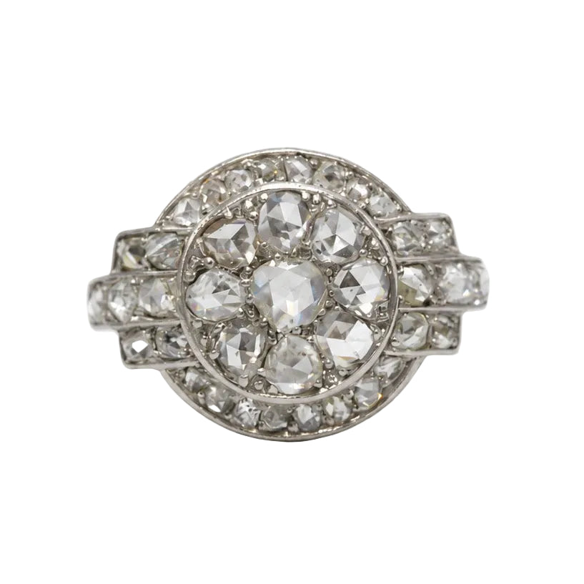 Entourage Ring in Platinum and Diamonds