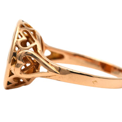 Signet ring in yellow gold