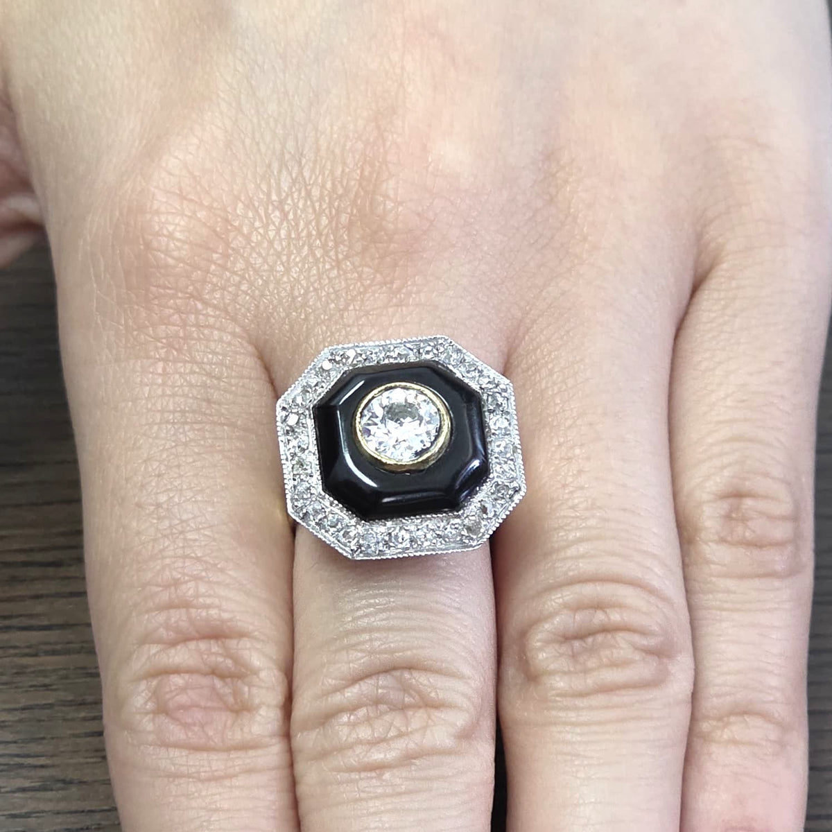 Entourage Ring in white gold, yellow gold, and diamonds