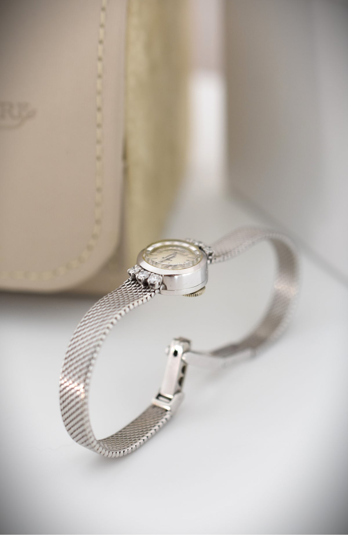 JAEGER-LECOULTRE Watch in White gold and Diamonds