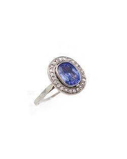 Entourage Ring in white gold, Platinum, Sapphire, and Diamonds